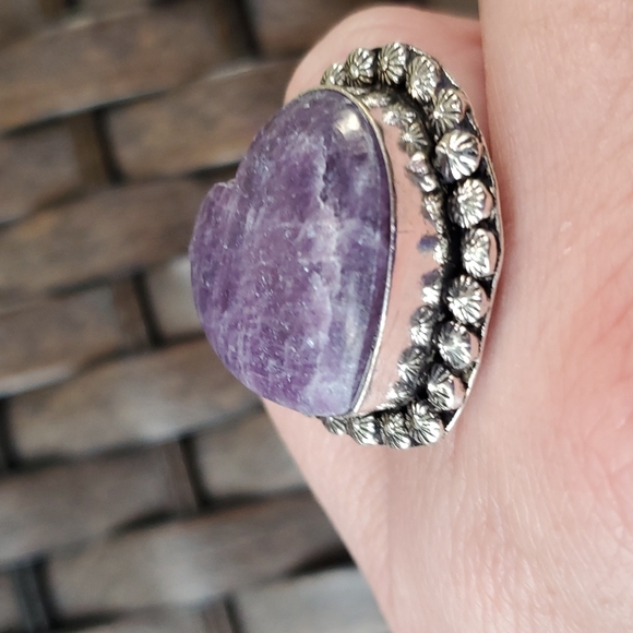 New Lepidolite Heart Shaped 925 Silver Statement Ring. - Picture 7 of 12